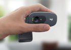 Logitech C270 HD Webcam, HD 720p/30fps, Widescreen HD Video Calling, HD Light Correction, Noise-Reducing Mic, for Skype, FaceTime, Hangouts, WebEx, PC/Mac/Laptop/MacBook/Tablet - Black