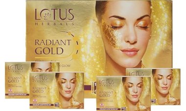 Lotus Radiant Gold Facial Kit for instant glow with 24K Pure Gold & Papaya ,4 easy steps 37g (4 use)